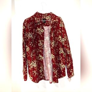 Gloria Vanderbilt corduroy floral button up in red and gold